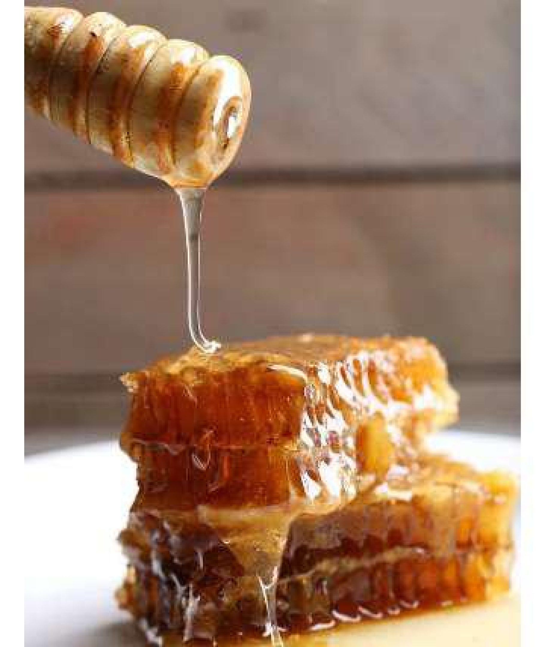Honey filtering with advanced technology at the small MUET honey factory comes from the groups coordinated by MUET and sent to the Honey bank that MUET buys in those groups as well and before the purchase MUET measures the honey with measurements so that check its quality.