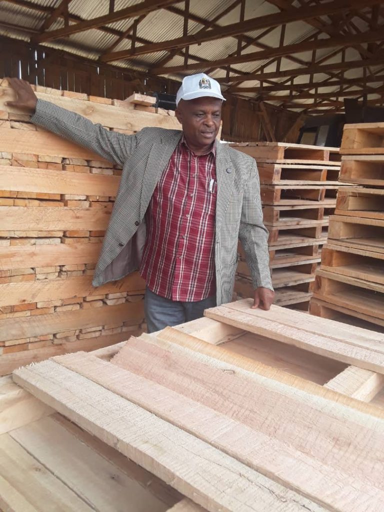 Carpentry_Factory_for_Young_People_02